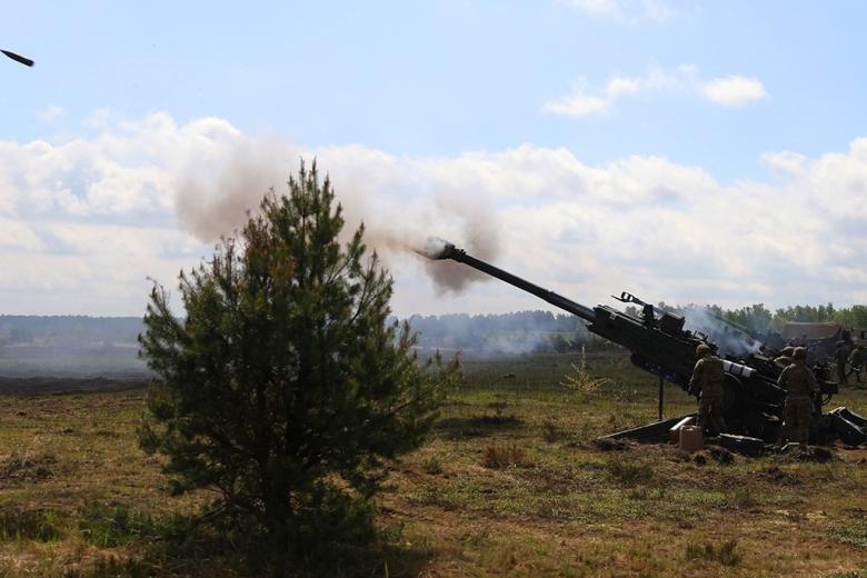 M777