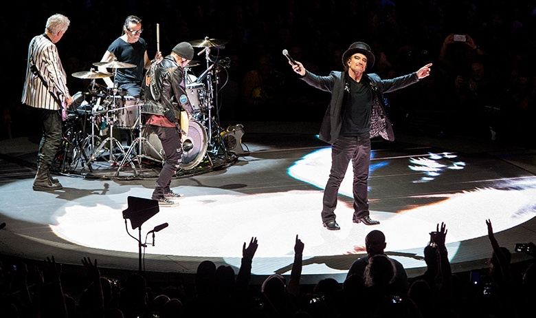 1-е место — U2