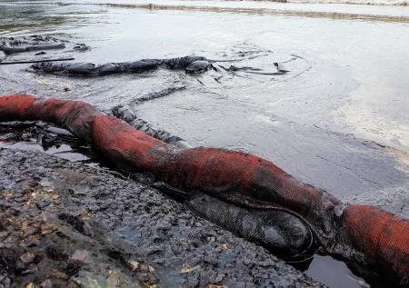 Названа причина разлива нефти под Самарой