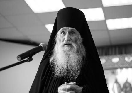 Умер духовник патриарха Кирилла