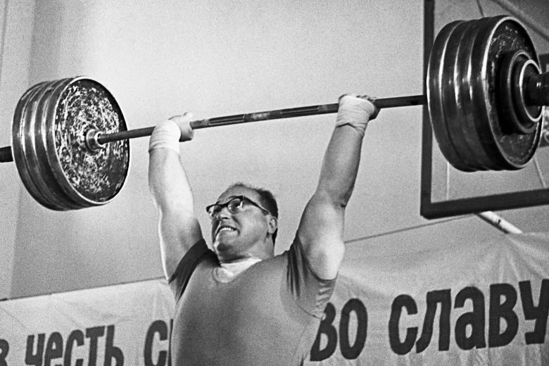 Юрий Власов