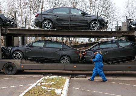 Стоки лизинговых компаний ломятся от переизбытка машин