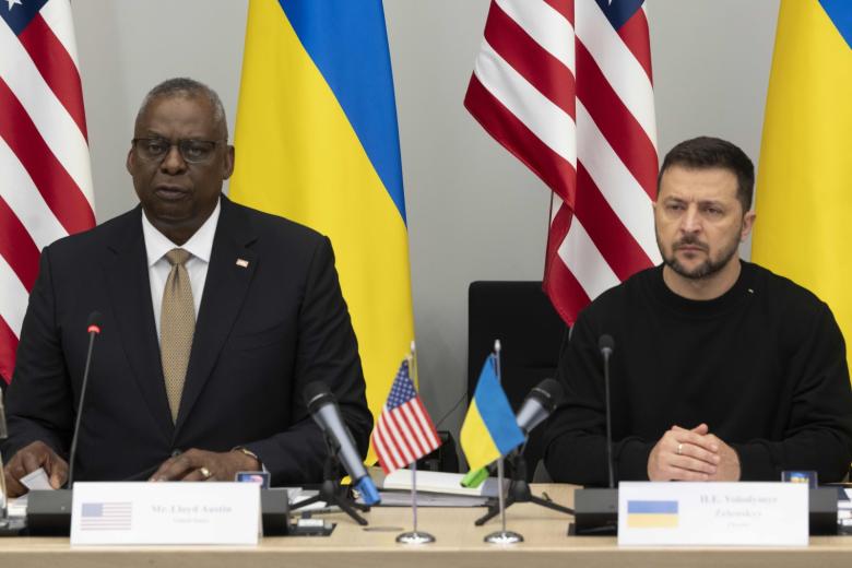 Ллойд Остин и Владимир Зеленский