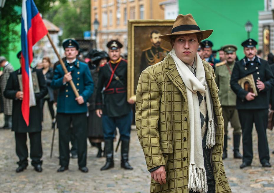 Кадр из сериала «Вертинский»