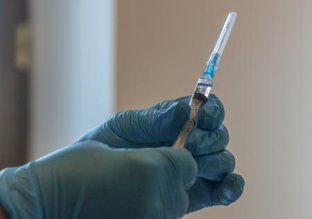 Оксфордский словарь признал vax словом года