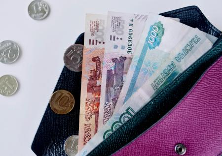 Эксперт объяснил пользу «налога на богатых» для простых россиян