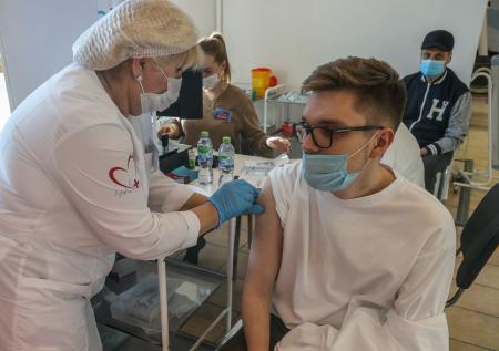 В Липецкой области ввели обязательную вакцинацию для студентов и пожилых
