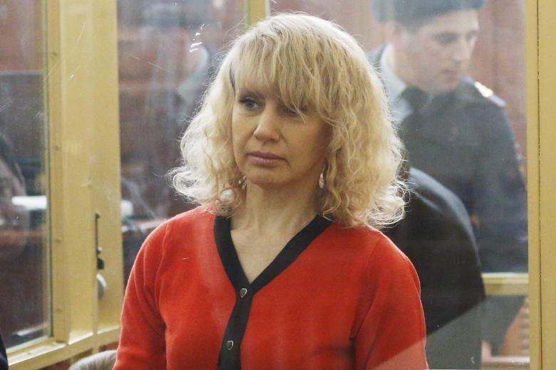 Участница преступной группировки Инесса Тарвердиева, обвиняемая в создании и участии в «банде амазонок»
