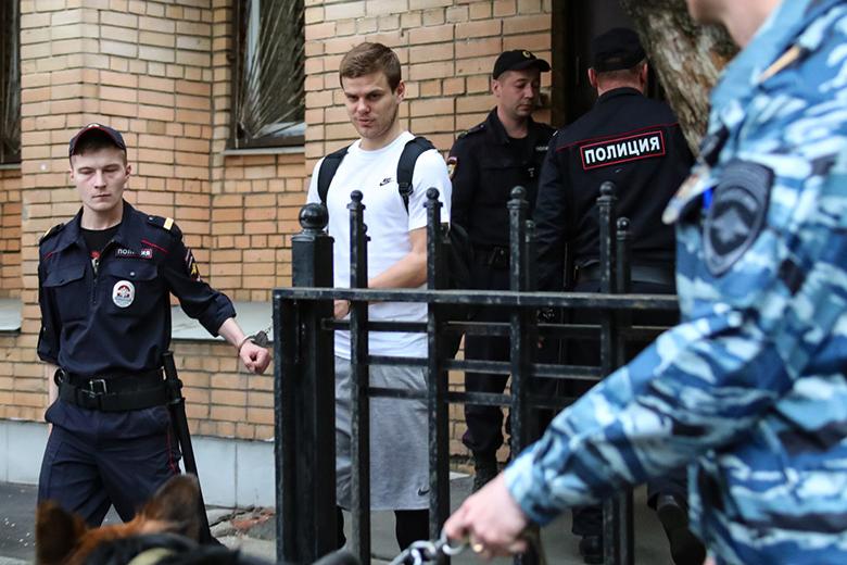 Александр Кокорин