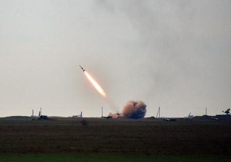 Число жертв ракетного удара по Херсону выросло до четырех