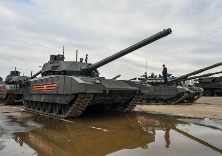 Американская вина: причиной роста российских военных расходов назвали США