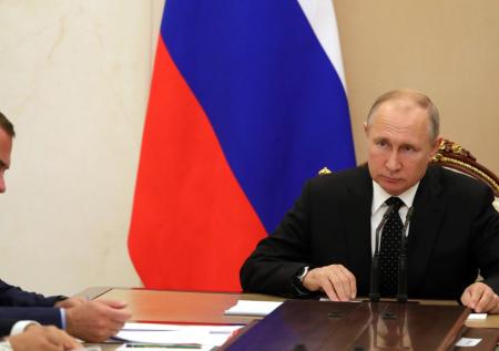 Путин сменил послов России в Зимбабве и Брунее