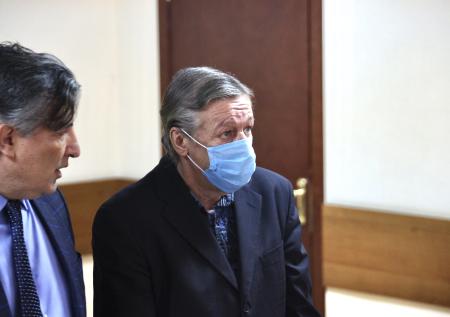 Михаилу Ефремову дали восемь лет тюрьмы