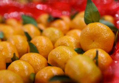 Не выбрасывайте мандариновые корки: они пригодятся в быту — лайфхак