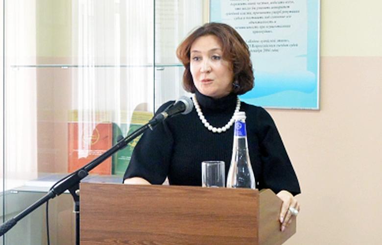 Елена Хахалева