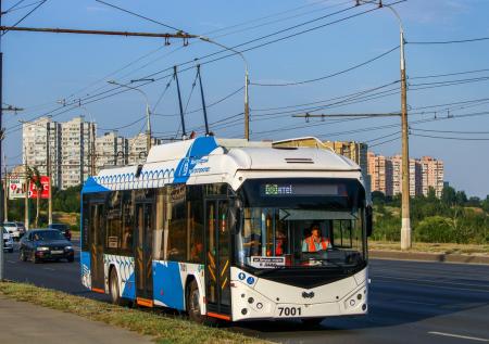 Врио губернатора Оренбуржья отказался ехать на дефектном троллейбусе