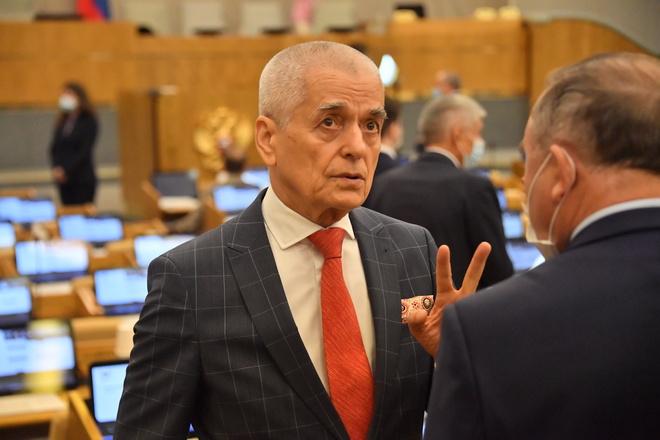 Геннадий Онищенко