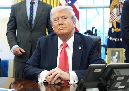 В США рассказали о планах Трампа на английский язык