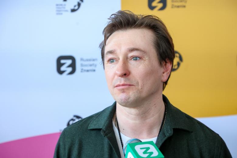 Сергей Безруков
