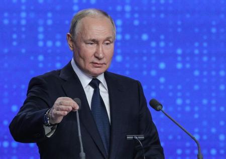 Путин рассказал о западных специалистах, приезжающих работать в Россию