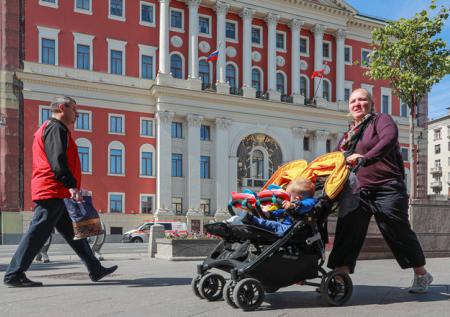 Пенсионерам предлагают давать оплачиваемый декретный отпуск