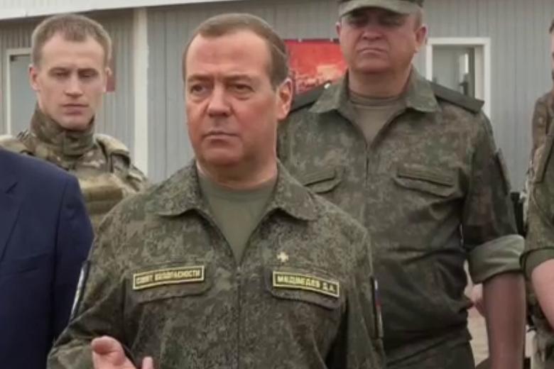 Дмитрий Медведев на полигоне Прудбой