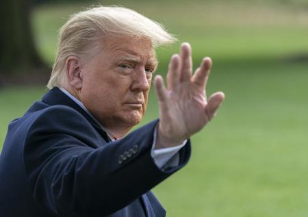 В США добиваются отставки главы Минюста после обысков у Трампа