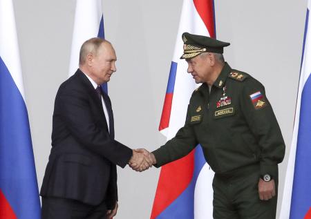 Путин посетит форум «Армия-2022»
