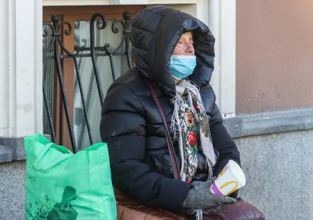 Правозащитник: Россию ждут сотни тысяч бомжей после решения КС