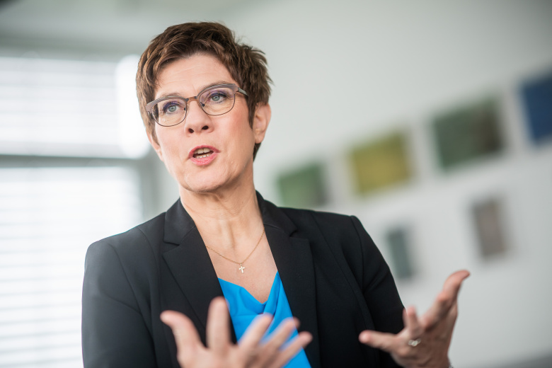 Аннегрет Крамп-Карренбауэр