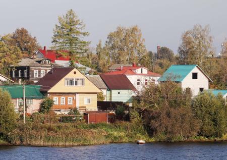 Россиянам объяснили, как максимально надежно запереть дачу на зиму