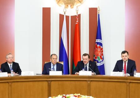 Лавров: Москва будет делать все, чтобы в НАТО и ЕС «протрезвели»