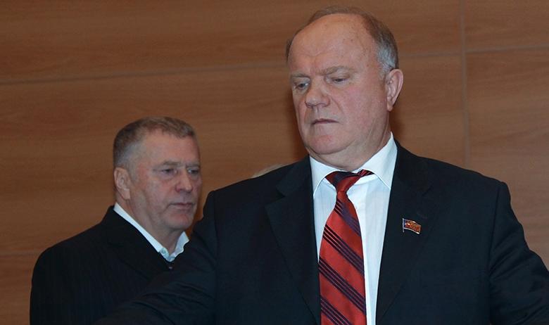 Геннадий Зюганов (на первом плане) и Владимир Жириновский