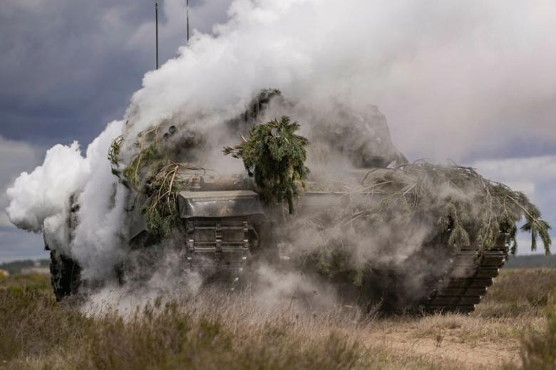 Танк Challenger 2