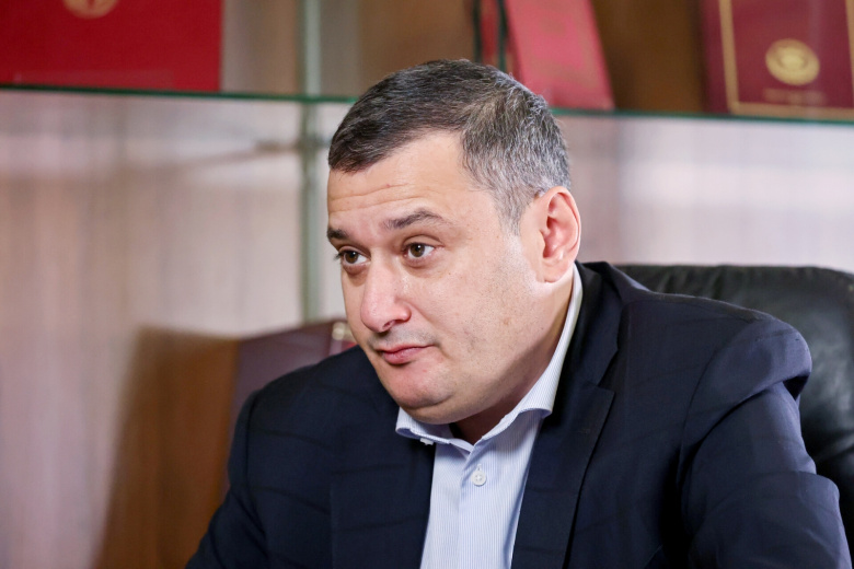 Александр Хинштейн