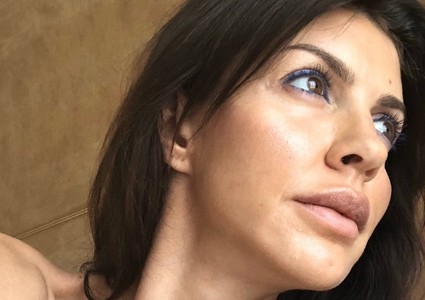 Многодетную тяжелобольную бывшую жену Аршавина лишили дома