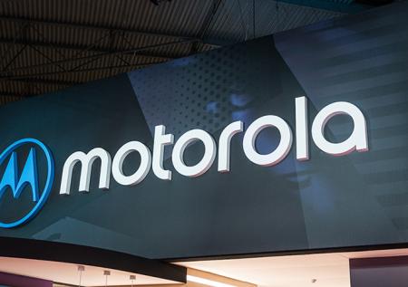 Возможный дизайн складного Motorola RAZR появился в Сети