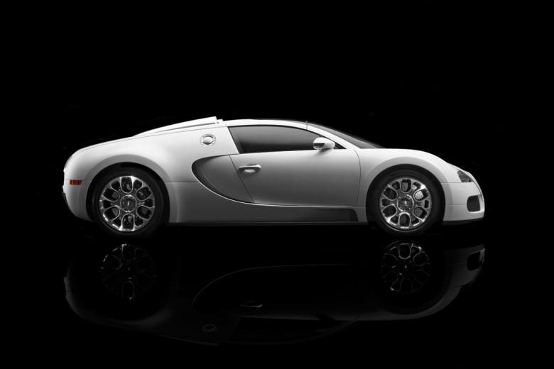 bugatti.com