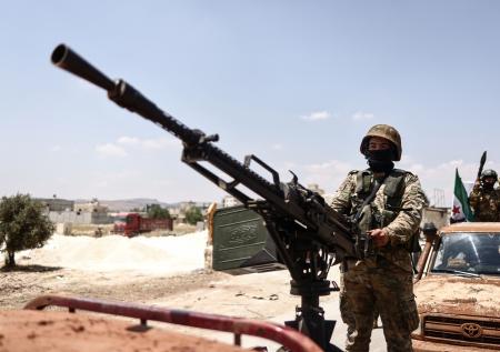 Сирийские военные не пропустили колонну американцев на блок-посту