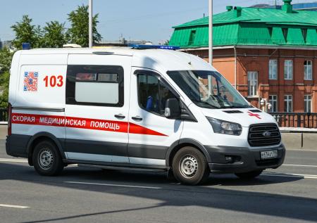 Наркозависимая мать выпала из окна с семилетней дочерью