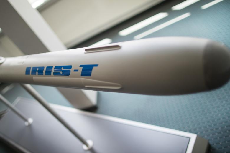 IRIS-T — ракета класса «воздух — воздух» малой дальности