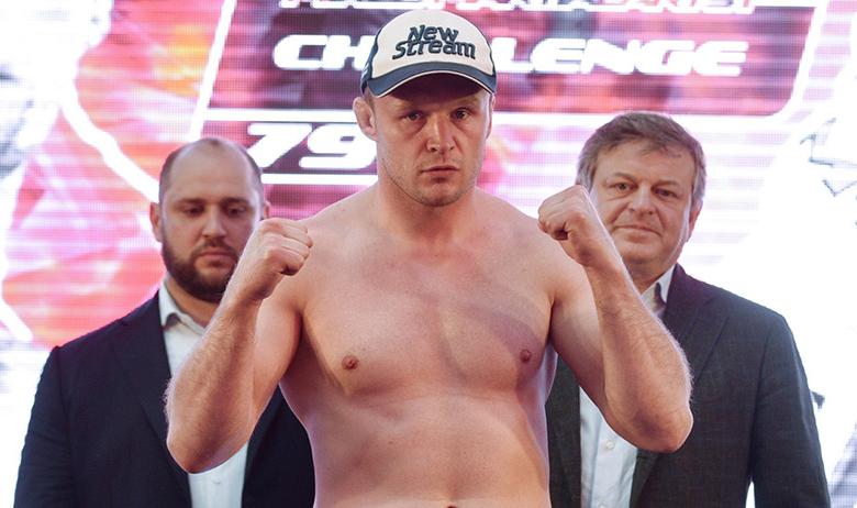 Экс-чемпион Bellator Александр Шлеменко