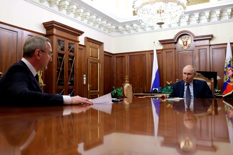 Владимир Путин и Владислав Шапша