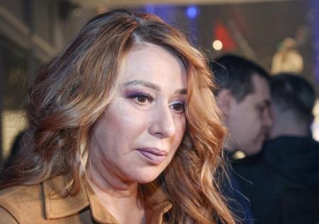 «Комбинация», слова о Путине, тайная поддержка Пугачевой: как живет Апина