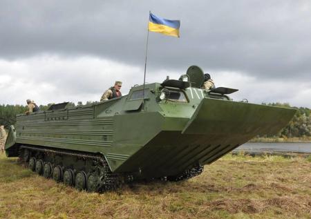 Украину уличили в выдвижении техники к линии соприкосновения в Донбассе