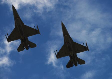 СМИ узнали о возможных поставках США истребителей F-16 на Украину