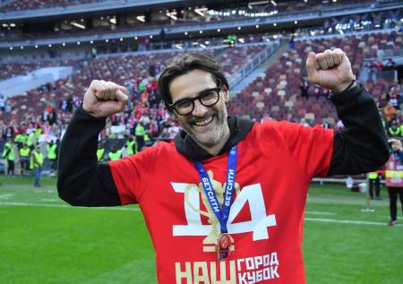 Жена владельца «Спартака» попросила прощения у ушедшего из клуба тренера