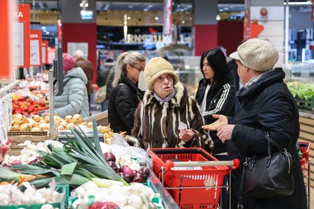 В РФ ожидается скачок цен на продовольственные товары и удорожание кредитов