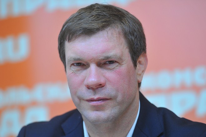 Олег Царёв
