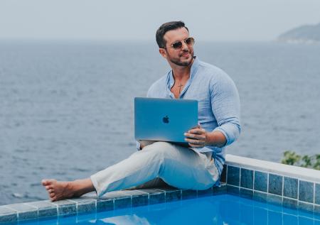 Стала известна самая высокооплачиваемая удалённая работа